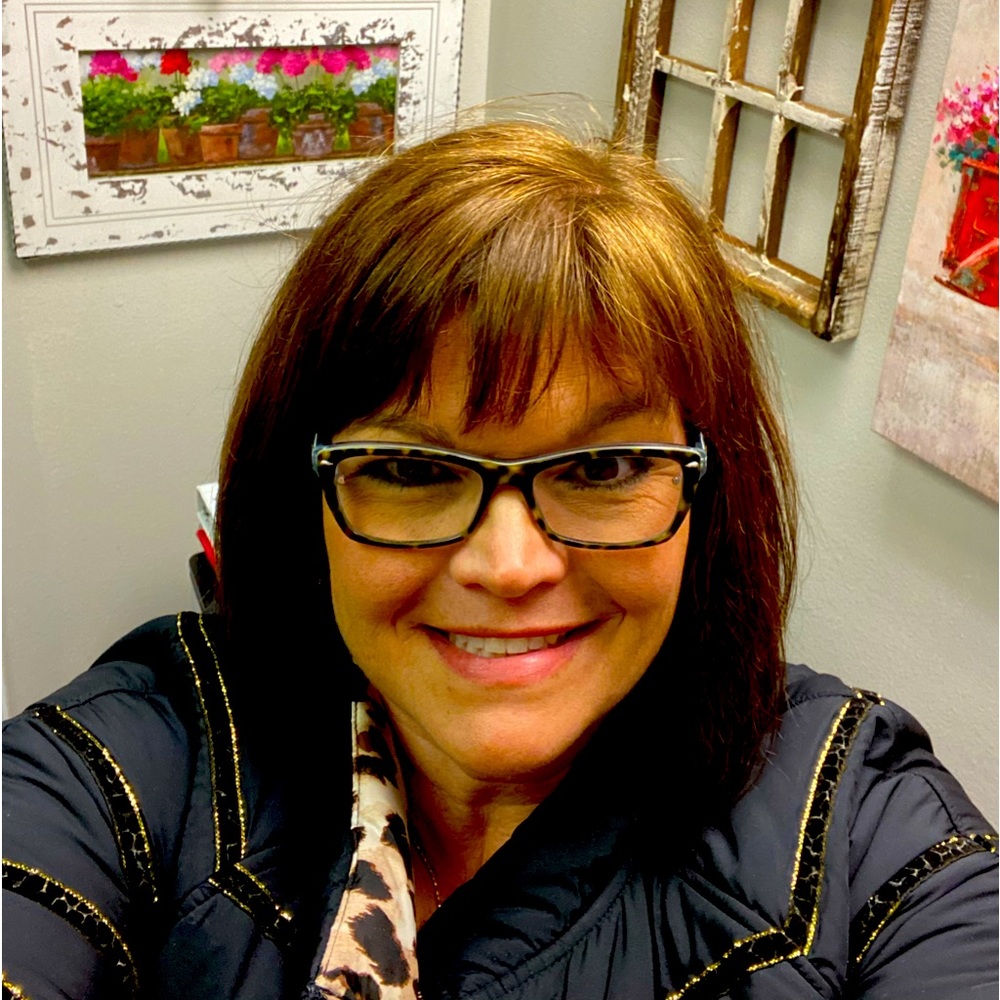 Meet your Posher, Julie